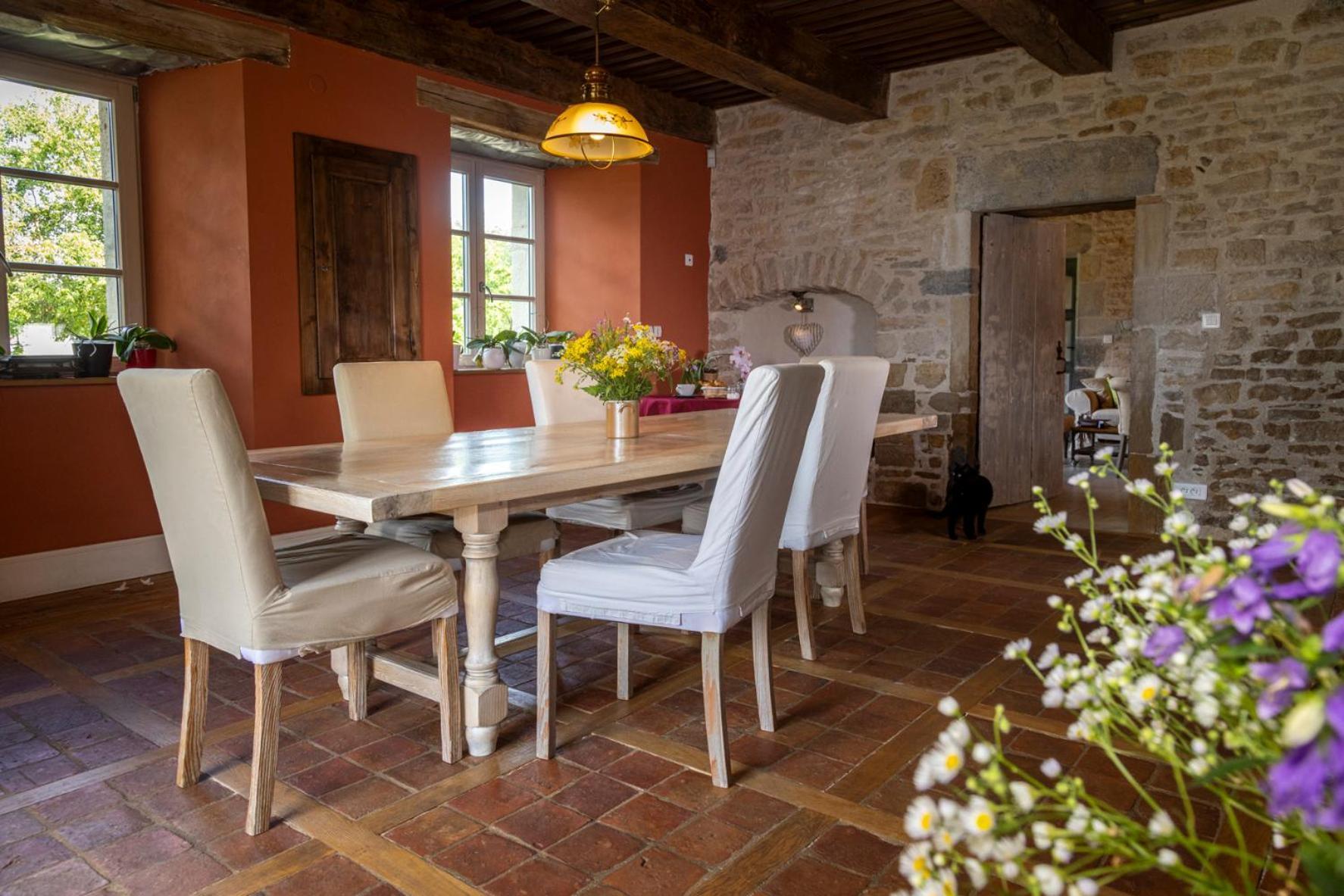 Bed and Breakfast Le Relais Des Deux Tours Brémondans Zewnętrze zdjęcie