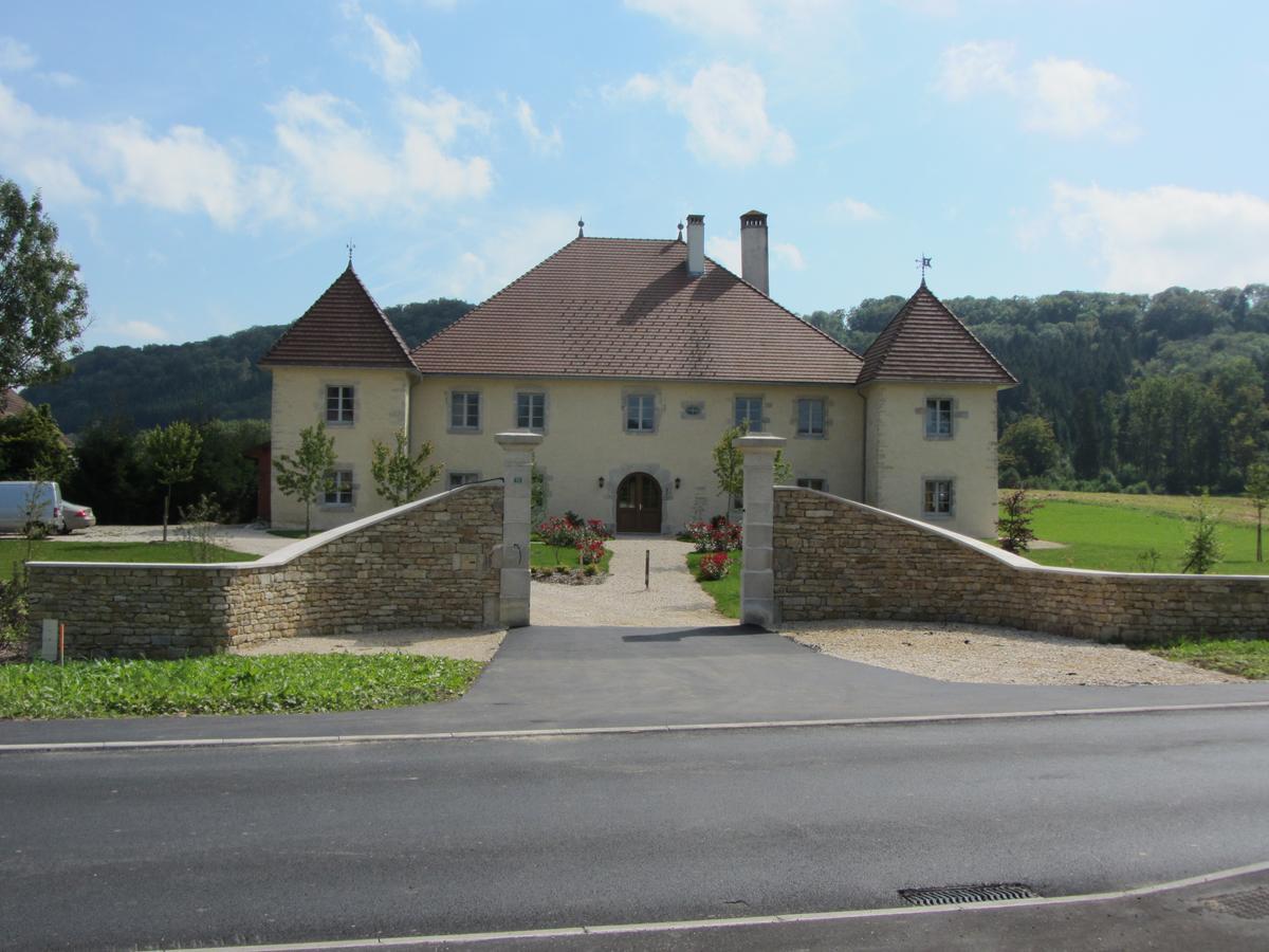 Bed and Breakfast Le Relais Des Deux Tours Brémondans Zewnętrze zdjęcie