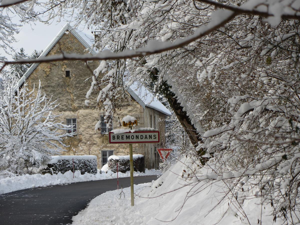 Bed and Breakfast Le Relais Des Deux Tours Brémondans Zewnętrze zdjęcie
