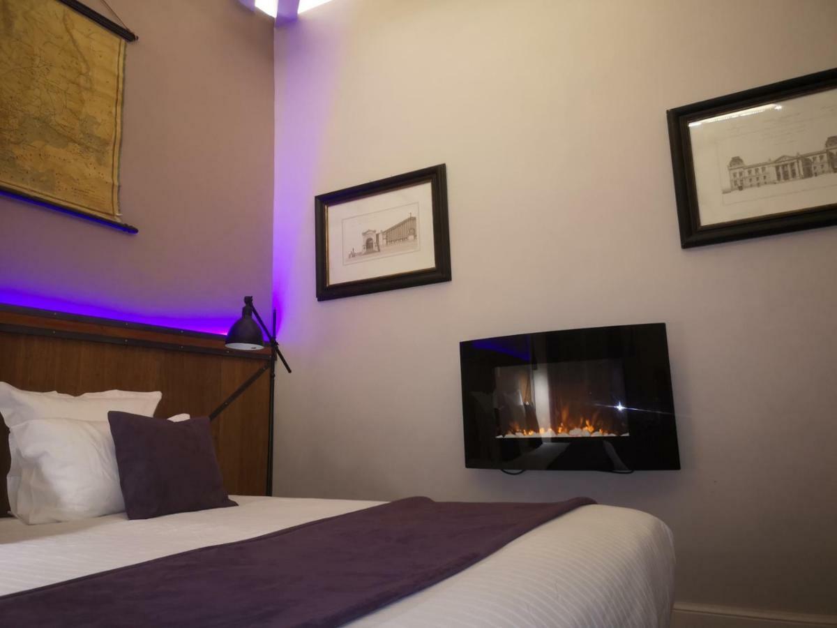 Bed and Breakfast Le Relais Des Deux Tours Brémondans Zewnętrze zdjęcie